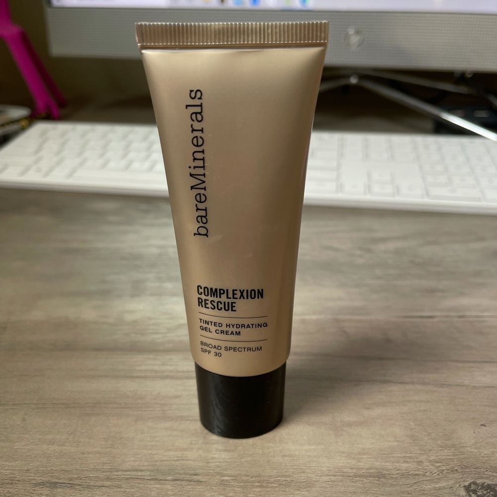 BAREMINERIALS TINTED MOISTURIZER